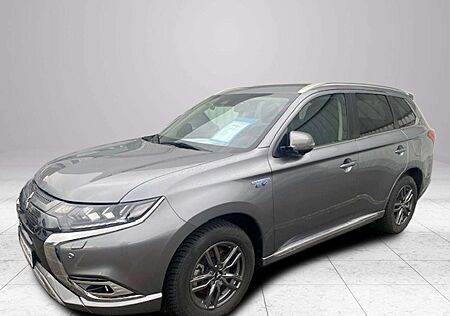 Mitsubishi Outlander 2.4 PHEV PLUS PIANO-LACK-INT.