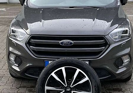 Ford Kuga 2.0 TDCi 4x4 Aut. ST-Line