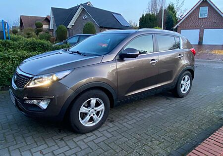 Kia Sportage 2.0 CRDi 4WD Automatik Spirit