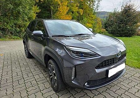 Toyota Yaris Cross Hybrid applecar Kamera SHZ AHK
