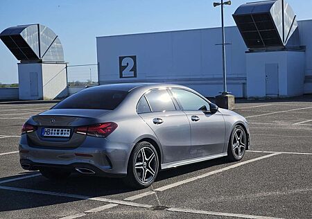 Mercedes-Benz A 220 4Matic 7G-DCT AMG Line