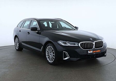 BMW 530 i xDr Luxury LAS|PAN|HUD|PA+360|ACC|4xSHZ|AHK