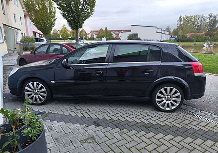 Opel Signum 3.0 V6 CDTI Sport