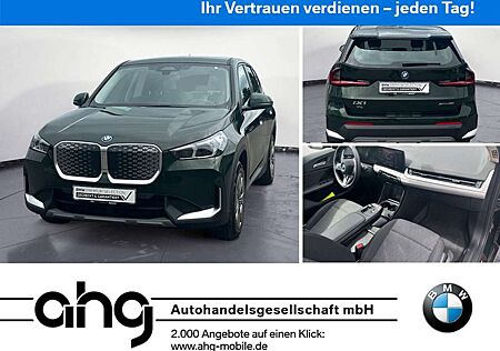 BMW iX1 xDrive30 Navi Bluetooth PDC Kurvenlicht