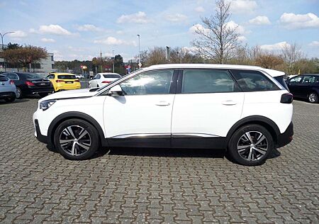 Peugeot 5008 Allure 2.0 BlueHDI+Navi+AHK+PanoSD+7xLeder+Massage