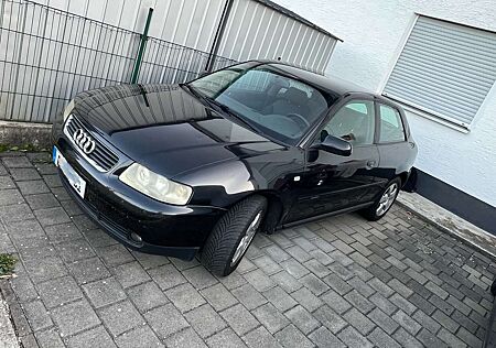 Audi A3 1.6 Attraction