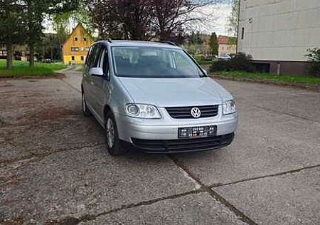 VW Touran Volkswagen 1.6 FSI