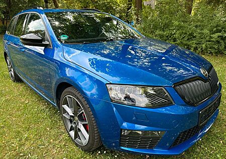 Skoda Octavia Combi RS 4x4 1 HAND/PDC/NAVI/PANORAMA