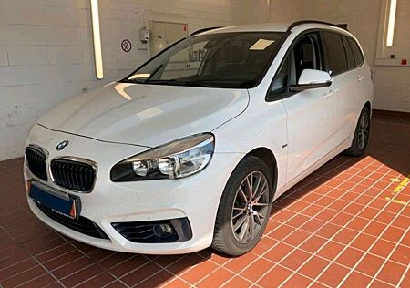 BMW 220 2 Gran Tourer d xDrive Sport Line