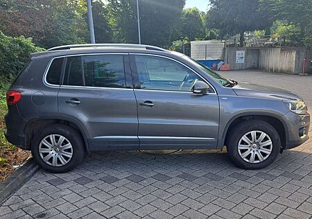 VW Tiguan Volkswagen 2.0 TDI DPF 4Motion BlueMotion Techn. DSG C