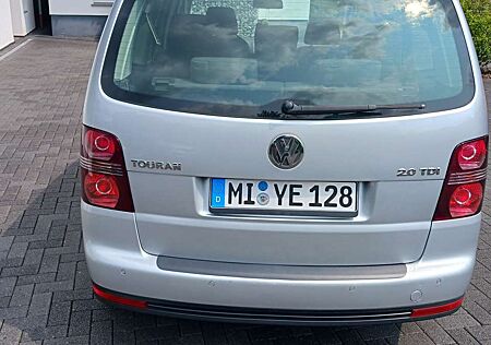 VW Touran Volkswagen 2.0 TDI Highline 7-Sitzer