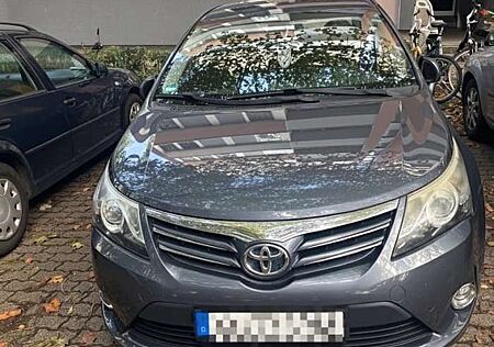 Toyota Avensis 2.0 D-4D Executive