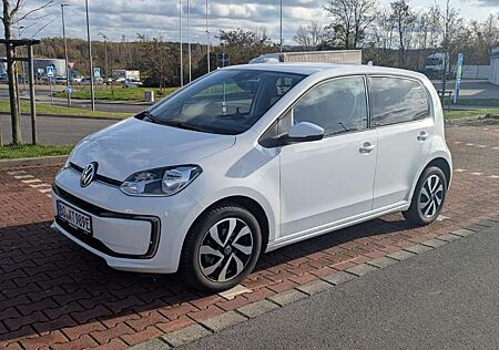 VW e-up! Volkswagen e-up! United Klima Kamera CSS SHZ DAB Ganzjahresreifen