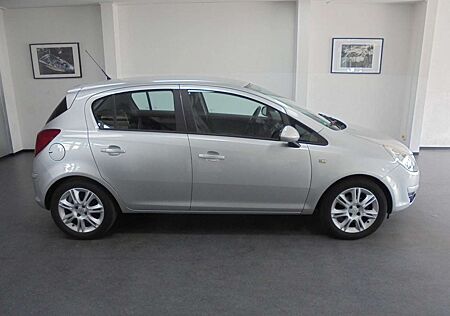 Opel Corsa 1.2 INNOVATION 75.000 km PDC TÜV 06/2027