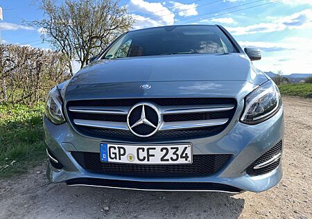 Mercedes-Benz B 200 d 7G-DCT Urban, Garage Vollausstattung