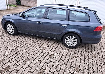 VW Passat Variant Volkswagen Trendline BlueMotion