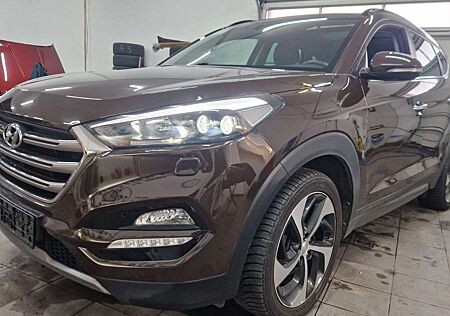 Hyundai Tucson Premium 4WD Panorama Leder LED Kamera