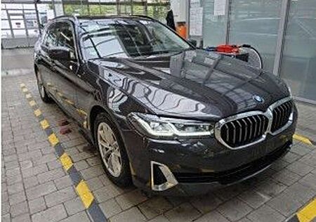 BMW 530 dxD/Aut/LCPPro/HUD/Laser/AHK/P&DrivAsPro/LuxL