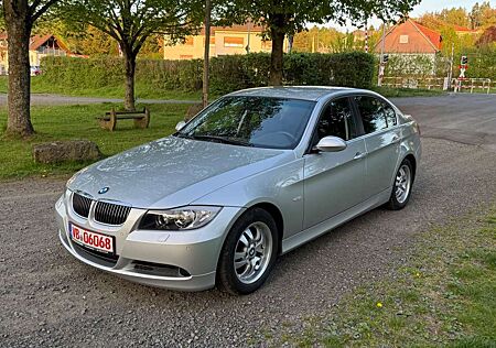 BMW 325i 325 E90 fast Neuwagen Org 13Tkm 1 Hand N52