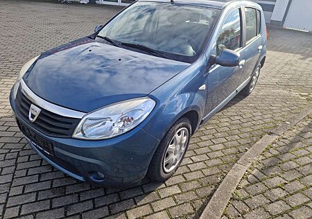 Dacia Sandero 1.4 -- Klima+AHK+el.FH+el.Spiegel --