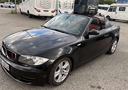 BMW 118i 118 Baureihe 1 Cabrio ,Leder,Navi,Sportauspu