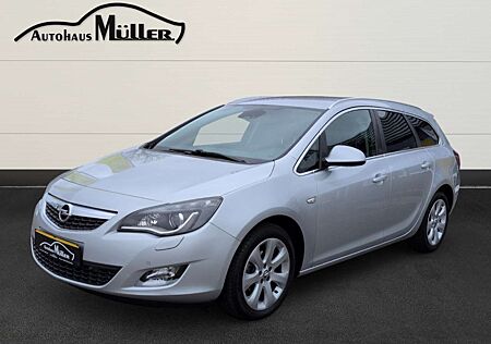 Opel Astra J SpTo Innovation 1.6 AHK-abnehmbar Bi-Xenon Kurve