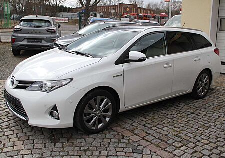 Toyota Auris Hybrid Executive