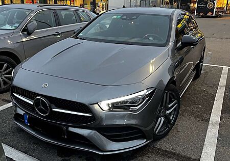 Mercedes-Benz CLA 250 Shooting Brake 7G-DCT AMG Line