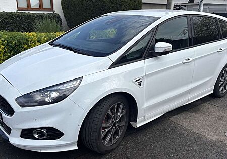Ford S-Max ST-Line
