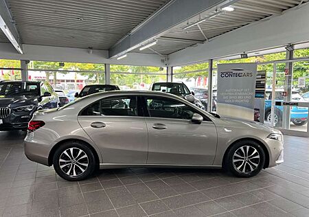 Mercedes-Benz A 180 gebraucht kaufen Mercedes-Benz A 180 d Style Limousine Digi+Agility+Park+LED