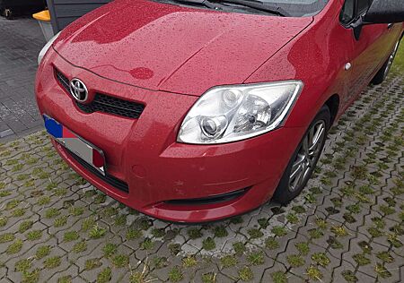 Toyota Auris 1.4 VVT-i Team