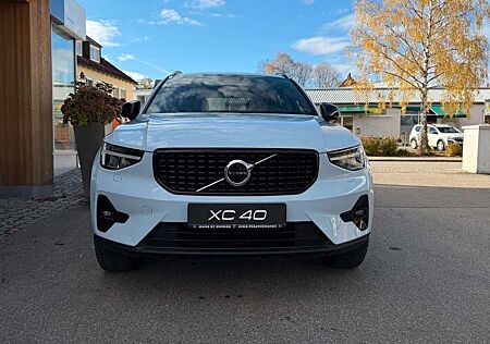 Volvo XC 40 XC40 B3 Plus Dark/3 Pakete/Allwetterräder++