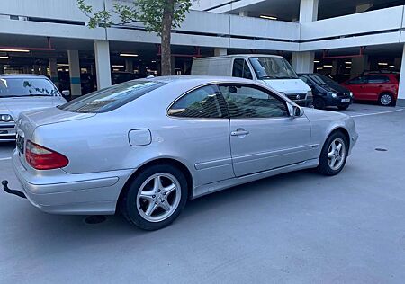 Mercedes-Benz CLK 320 ELEGANCE Vollaustatung Automatik