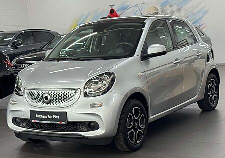 Smart ForFour Aut. Prime NAVI/PANO/LEDER/UNFALLFREI!