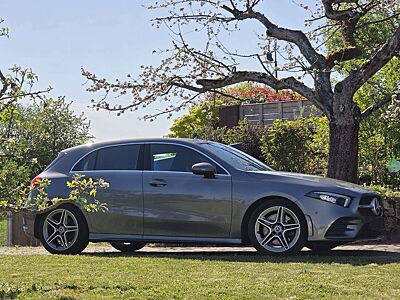 Mercedes-Benz A 250 A-Klasse 7G-DCT AMG Line- Vollausstattung
