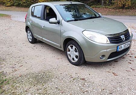Dacia Sandero 1.4 MPI Laureate