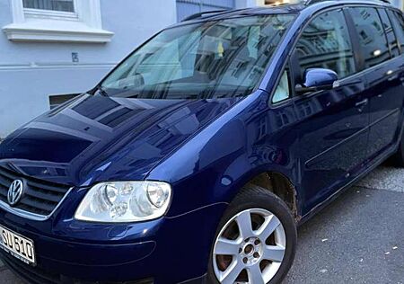 VW Touran Volkswagen 2.0 TDI Highline
