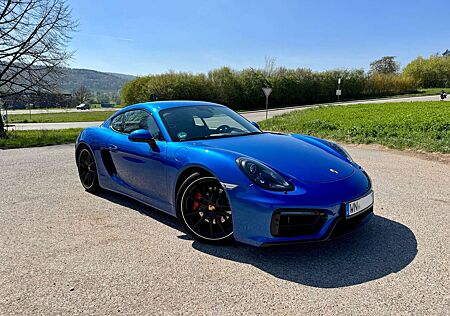 Porsche Cayman GTS