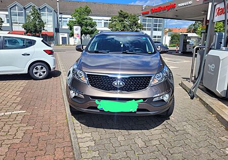 Kia Sportage 2.0 CRDi AWD Vision