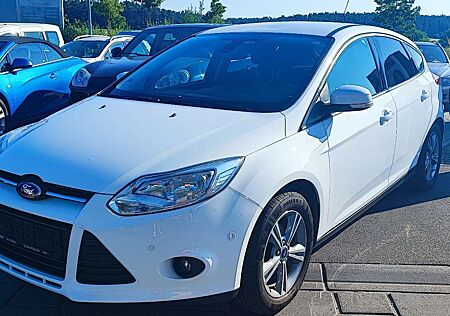 Ford Focus SYNC Edition Lim. 1.Hand Gepflegt