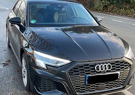 Audi A3 35 TFSI Sportback S tronic line