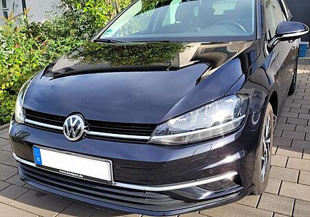 VW Golf Variant Volkswagen Golf VII Variant Diesel 1.6 TDI SCR DSG Join