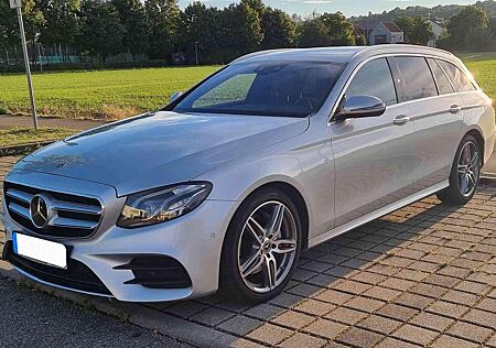 Mercedes-Benz E 220 AMG Line | Multibeam | Distronic | HUD | AHK