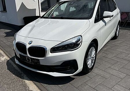 BMW 218 d Advantage LED Kamera Navi Automatik