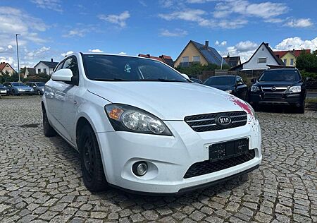 Kia Cee'd Ceed / EX