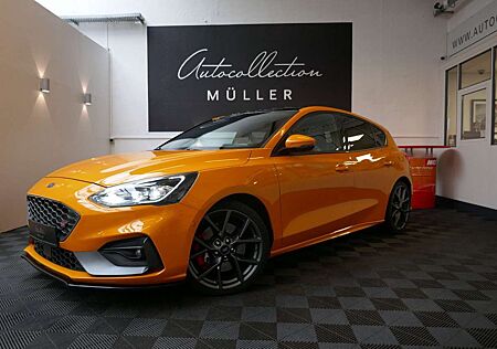 Ford Focus Lim. ST *Headup*Recaro*Klimaauto*1Hd.*Pano
