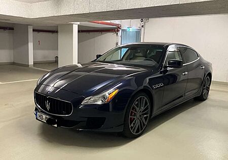 Maserati Quattroporte GTS Automatik