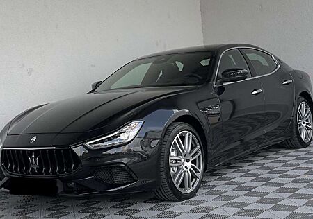 Maserati Ghibli Modena *Voll/GermanCar/Harman-Kardon