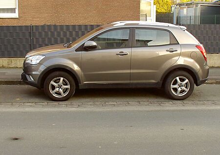 SsangYong Korando Diesel 2.0 e-XDi DPF 2WD Crystal