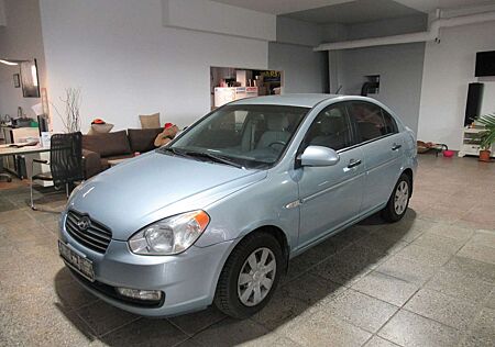 Hyundai Accent KLIMA AHZV